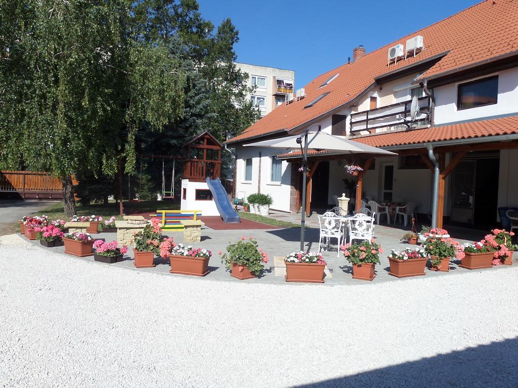 Kingaapartman Siófok Rum bild